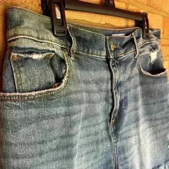 Loft medium wash frayed hem distressed blue jeans shorts - Picture 2 of 7